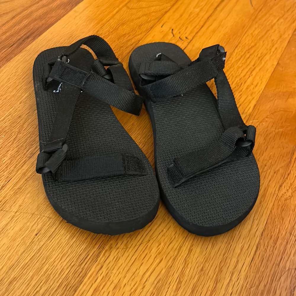 Size WM 7 Sole Mates Black Sandals, BRAND NEW